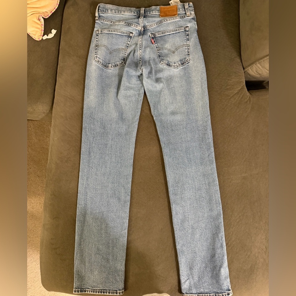 Levi’s 511 Slim jeans in a classic light wash. Size W31 L34 - Picture 3 of 5